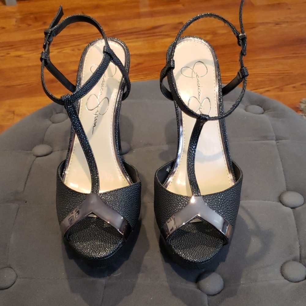 Jessica Simpson heels 6.5